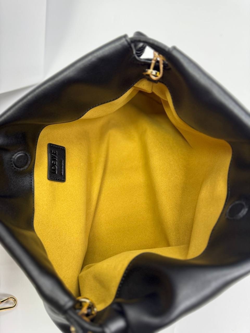 сумки,сумочка с цепочкой,женская сумка,loewe сумка на плечо,модная сумка