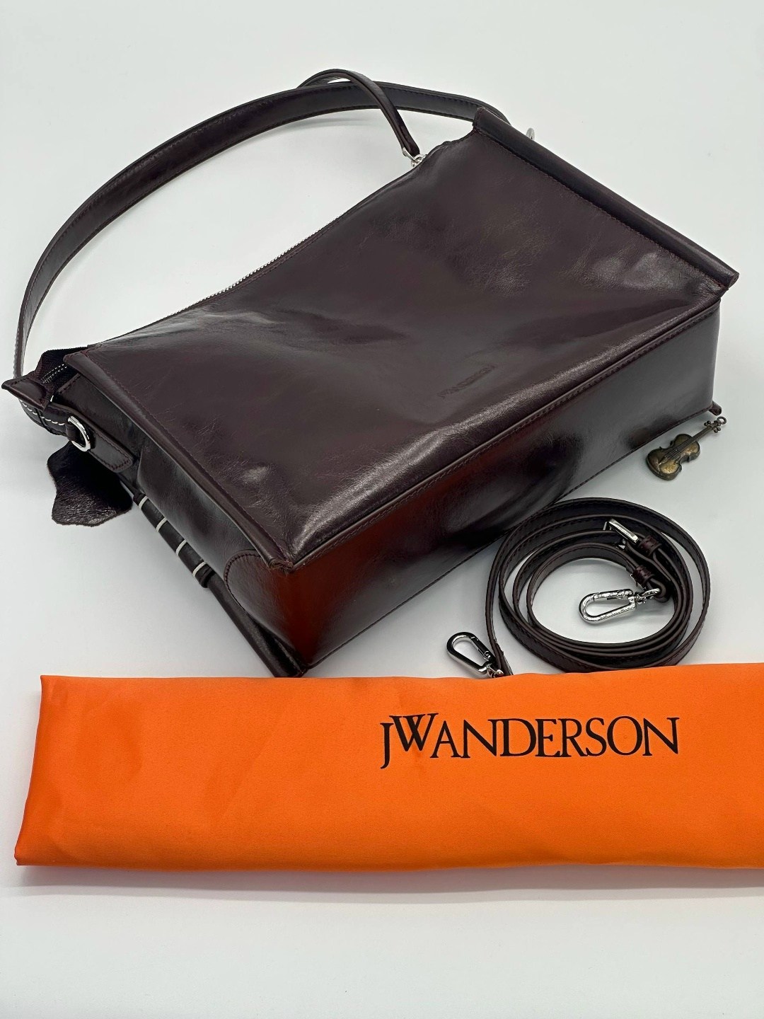 сумка,сумка женская,женская кожаная сумка,кожаная сумка,сумка женская натуральная лаковая кожа