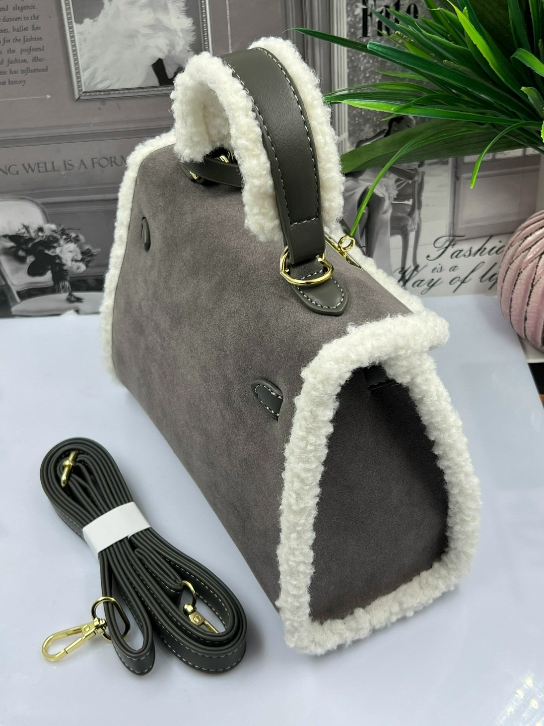 сумка плюшевая teddy с мехом ugg,сумка с мехом,сумка меховая,сумка плюшевая,модная сумочка