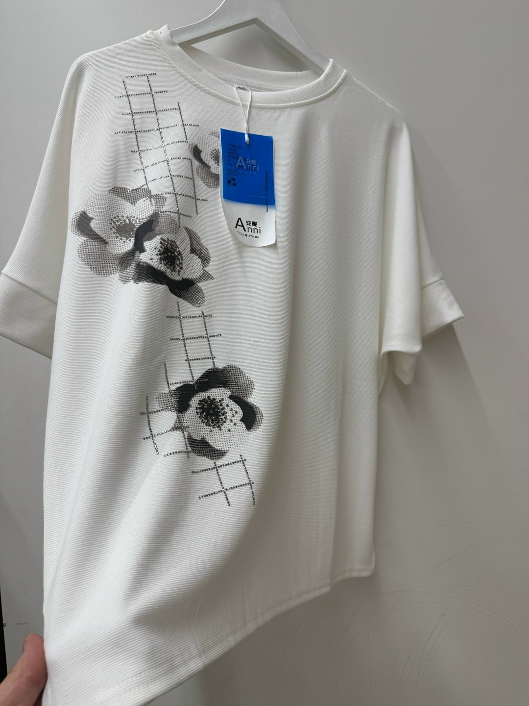 женская футболка,футболка,принт футболки,универсальные футболки