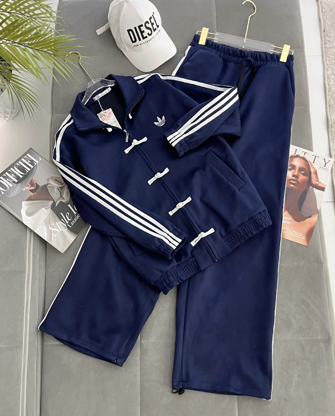 спортивный костюм adidas,стильный костюм,спортивный костюм adidas женский,спортивный костюм женский,спортивный костюм