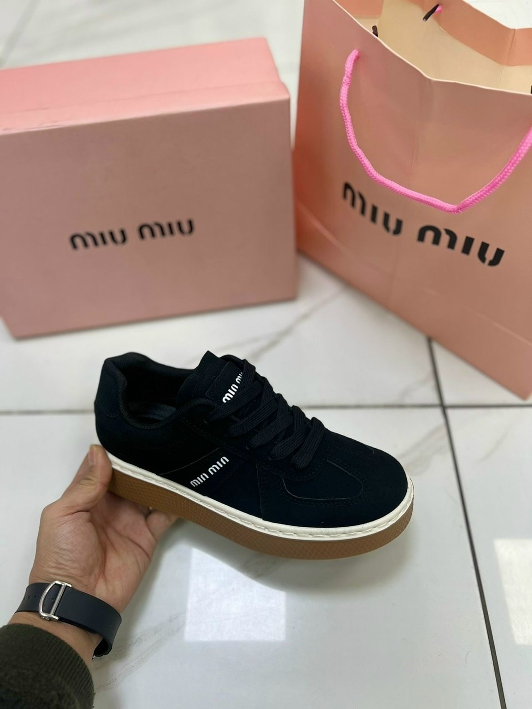 кроссовки miu miu женские,кеды женские miu miu,кроссовки miu miu,miu miu кеды,