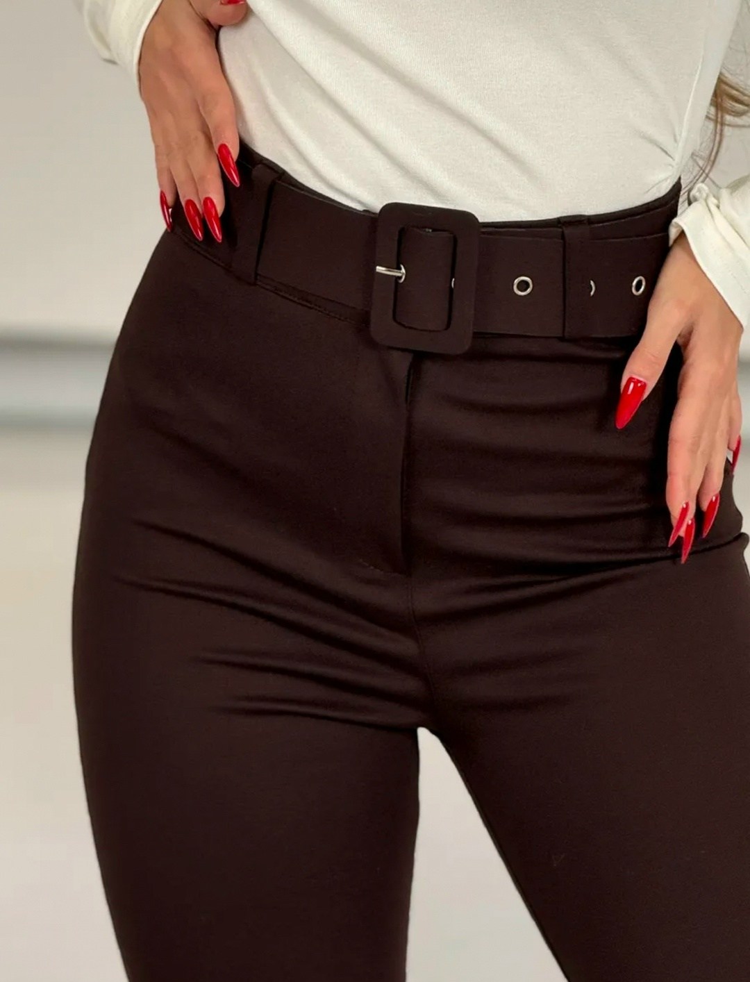 брюки классические клеш от колена,брюки классические клеш,брюки клеш с высокой посадкой charm for life,черные брюки клеш,брюки клеш женские