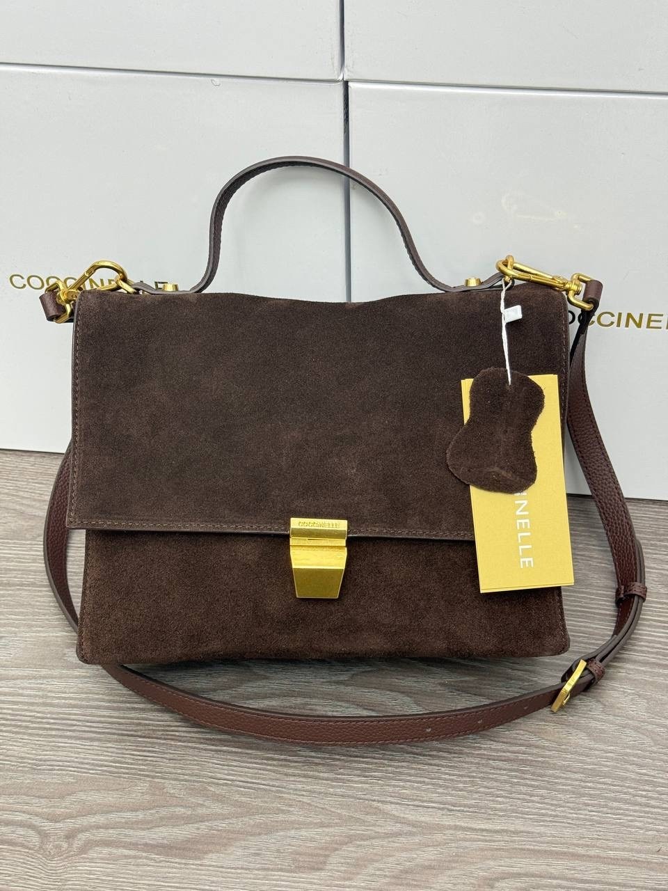 замшевая сумка coccinelle,замшевая сумка,женская сумка из натуральной кожи и замши,сумка,сумка coccinelle