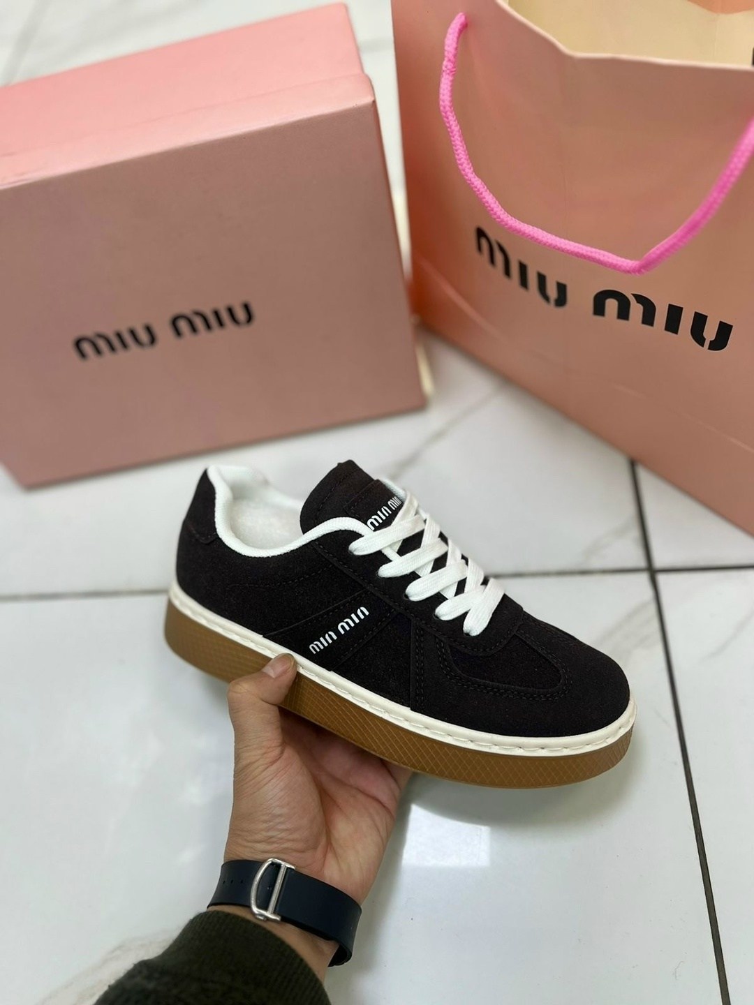 кроссовки miu miu женские,кеды женские miu miu,кроссовки miu miu,miu miu кеды,