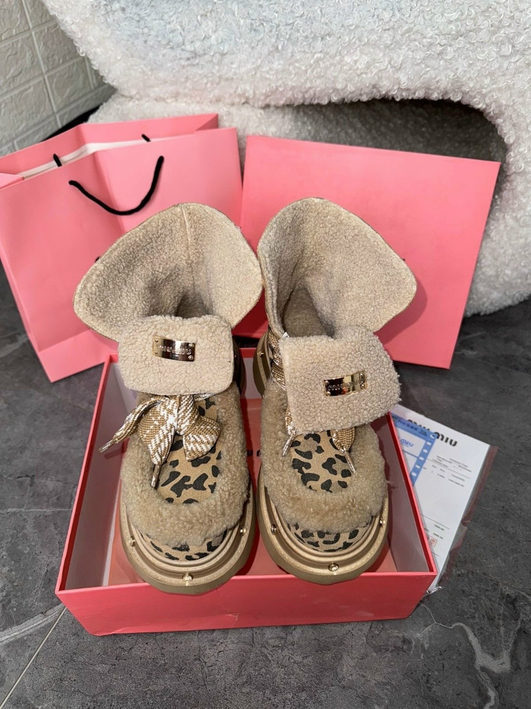 ботинки замшевые miu miu,ботинки miu miu,,ботинки миу миу женские зимние,ботинки женские зимние miu miu