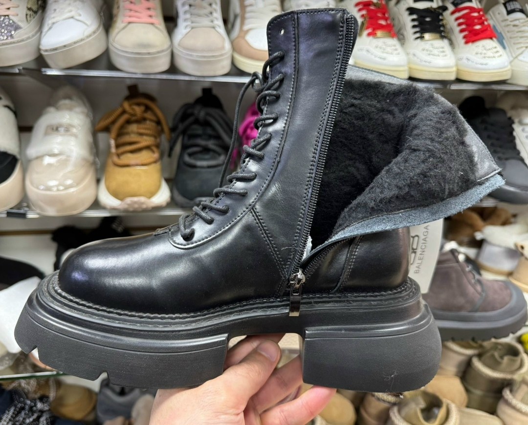 ботинки balenciaga,ботинки balenciaga арт. 500572,ботинки balenciaga зимние,женские ботинки баленсиага,ботинки balenciaga strike черные