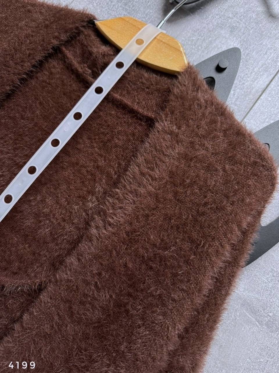 вязаное платье,платье свитер,платье свитер с вырезом,джемпер оверсайз,костюм вязаный с юбкой