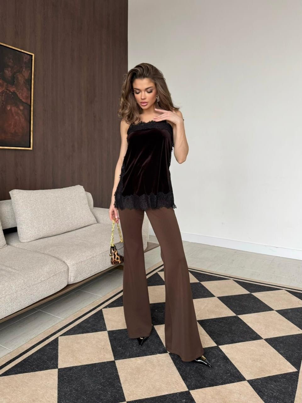 бархатный топ,топ с кружевом,бархатный топ с кружевом,топ из бархата,майка с кружевами