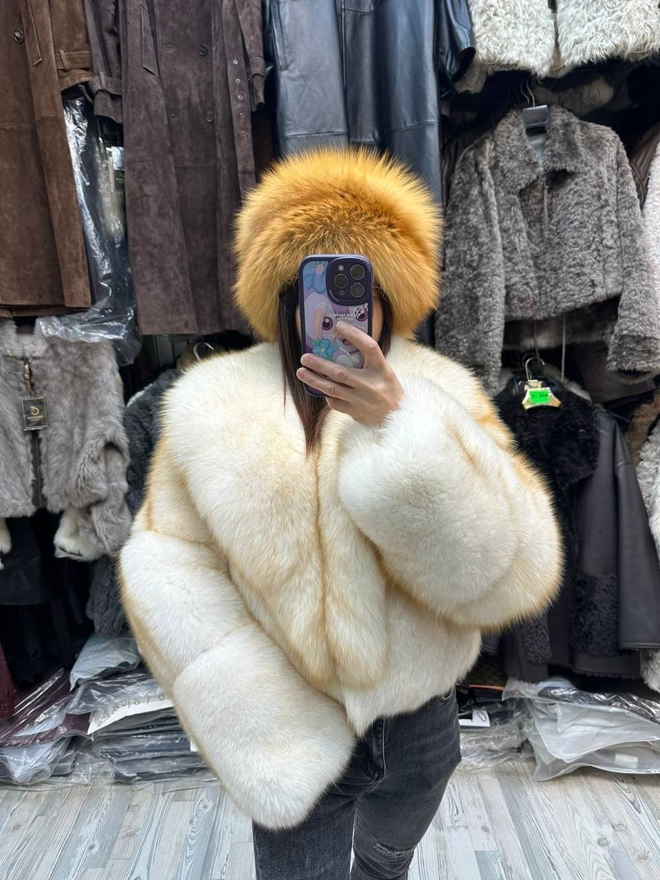женская шуба из натурального лисьего меха,женская меховая куртка из натурального лисьего меха,женская короткая толстая теплая зимняя шуба из натурального лисьего меха,женское пальто из натурального ли