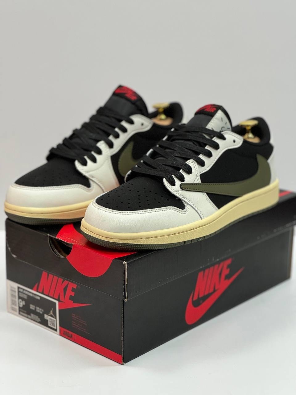 кроссовки nike air jordan 1 low travis scott,nike air jordan 1 low travis scott,кроссовки travis scott x nike air jordan 1 low,nike air jordan 1 travis scott olive,кроссовки travis scott x nike air jo