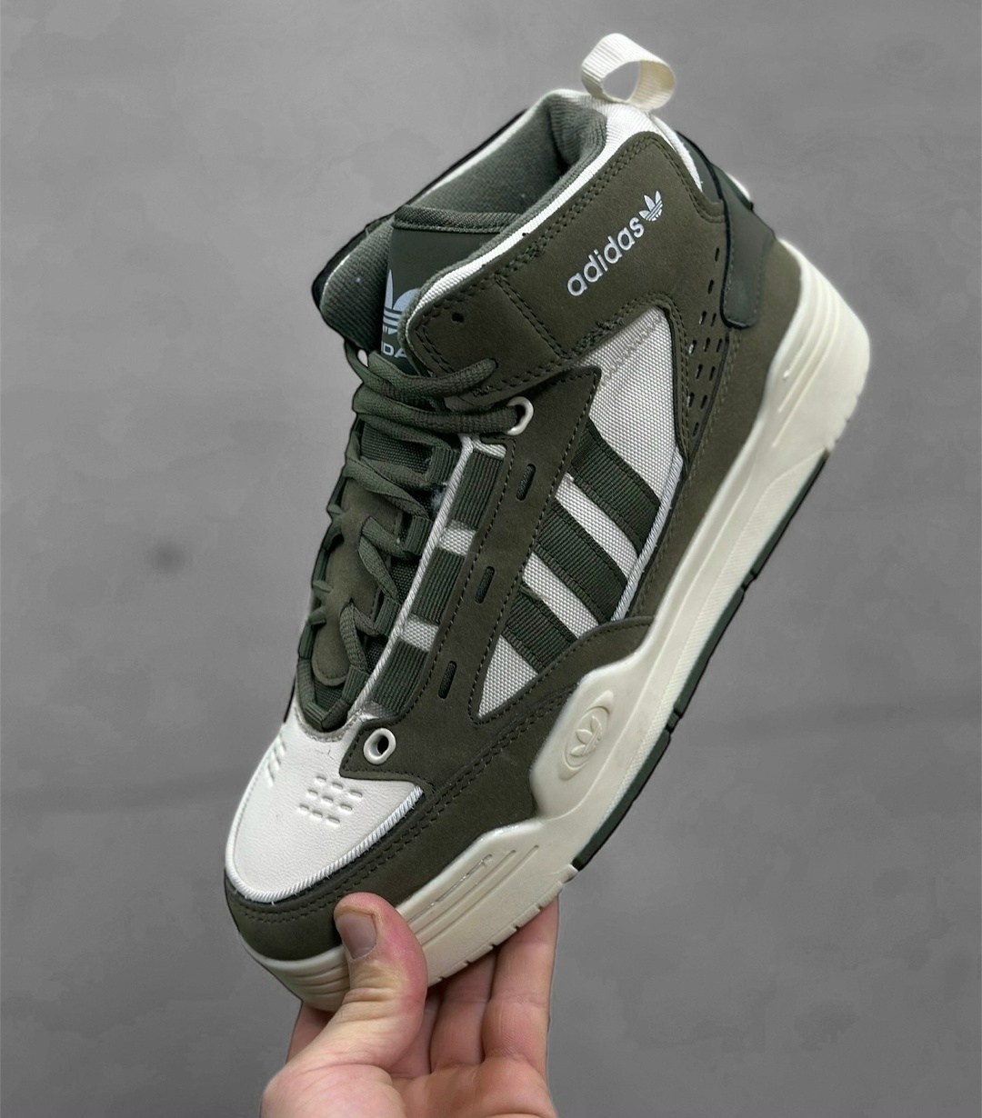 зимние кроссовки adidas niteball ii hi,зимние кроссовки adidas,кроссовки adidas,кроссовки adidas adi 2000,зимние кроссовки adidas niteball ii hi цвет серый