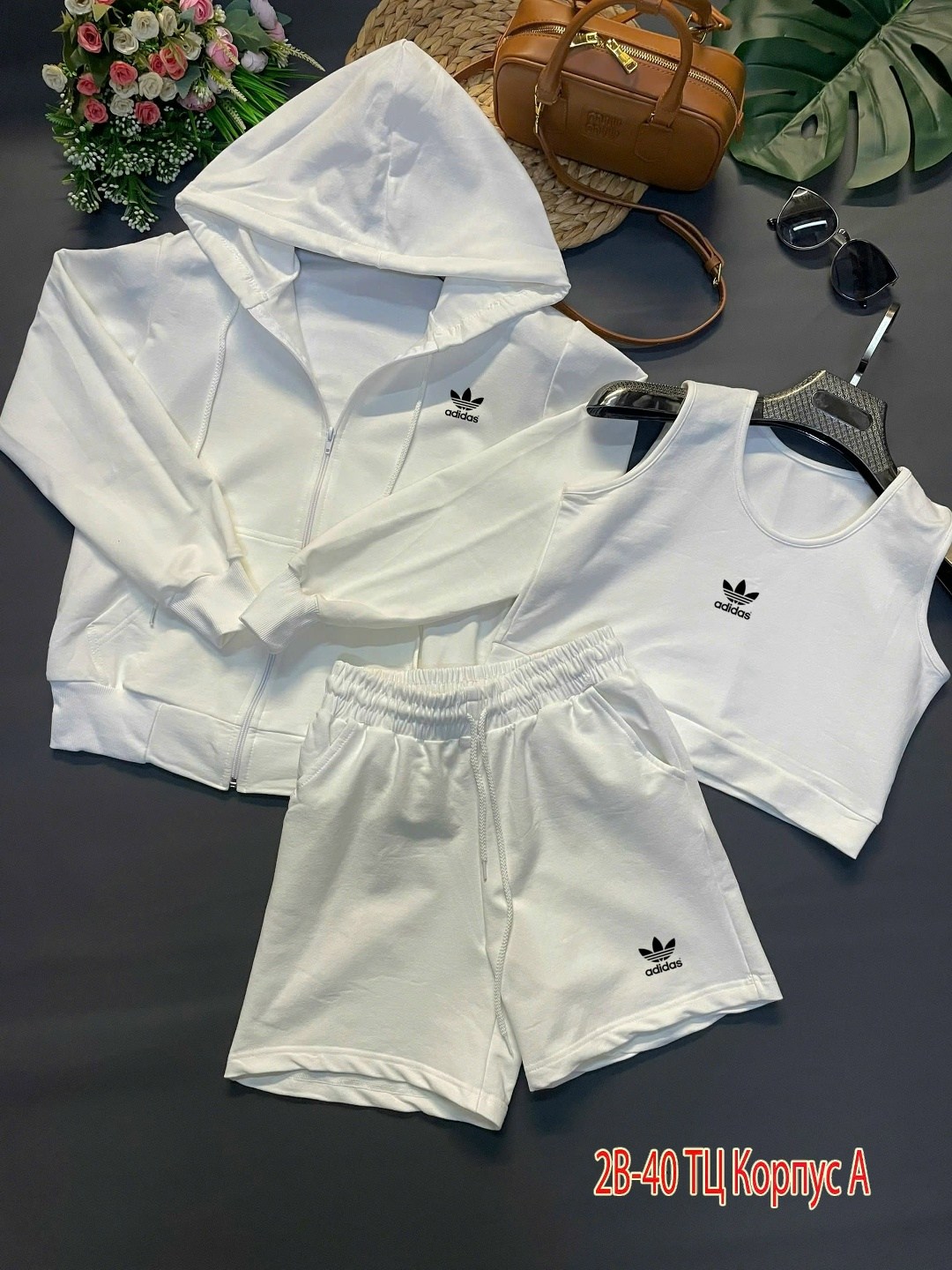 костюмы спортивный adidas,женский спортивный костюм adidas,женские толстовки adidas,женские спортивные костюмы,комплекты одежды