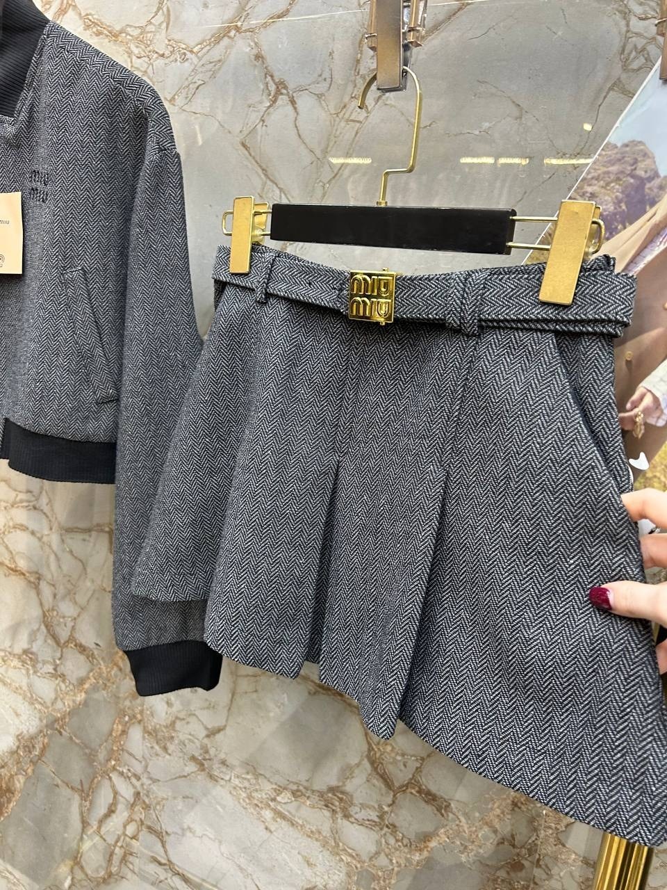 костюм с юбкой,костюм miu miu,костюм женский,куртка бомбер