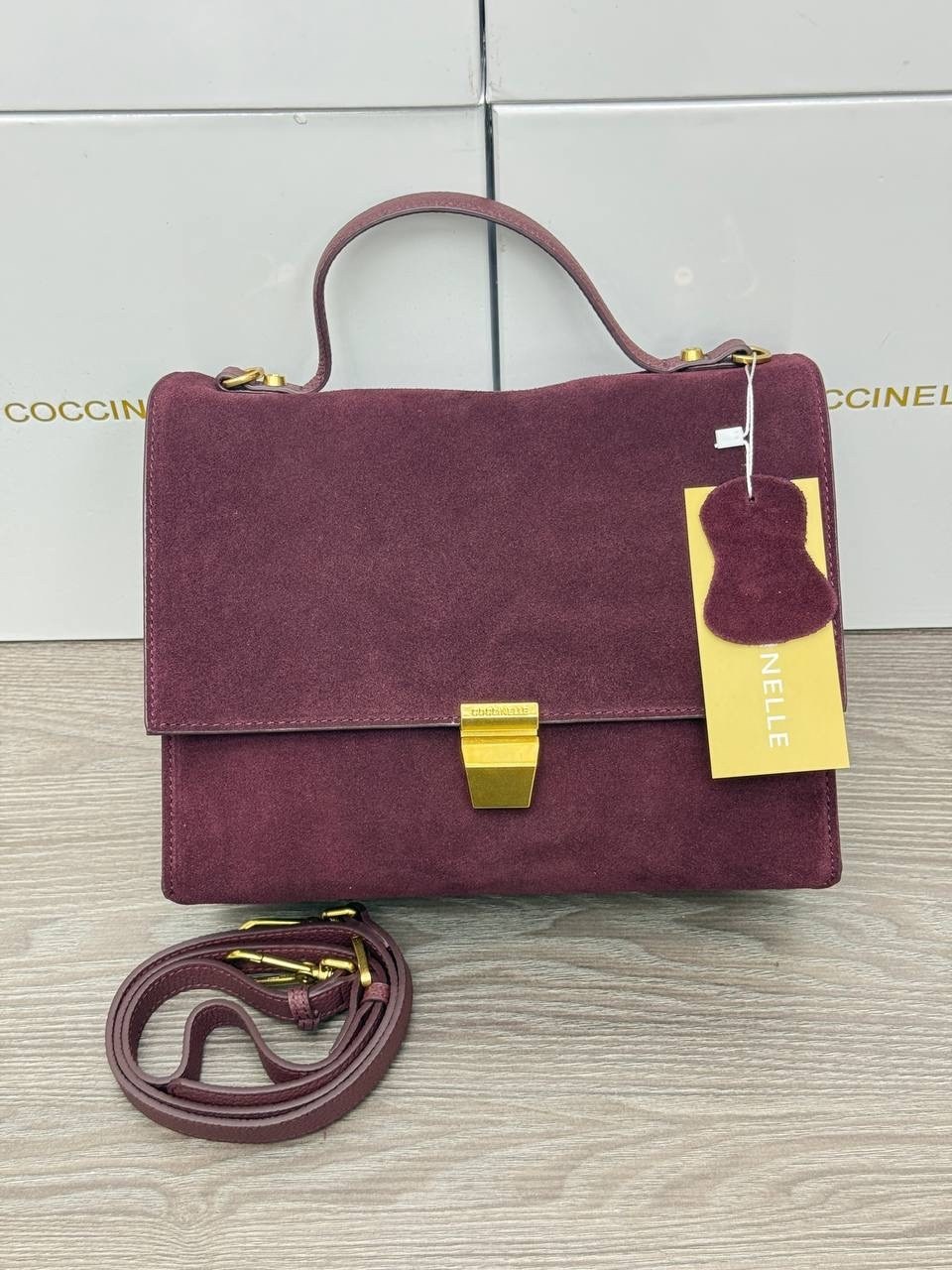 замшевая сумка coccinelle,замшевая сумка,женская сумка из натуральной кожи и замши,сумка,сумка coccinelle