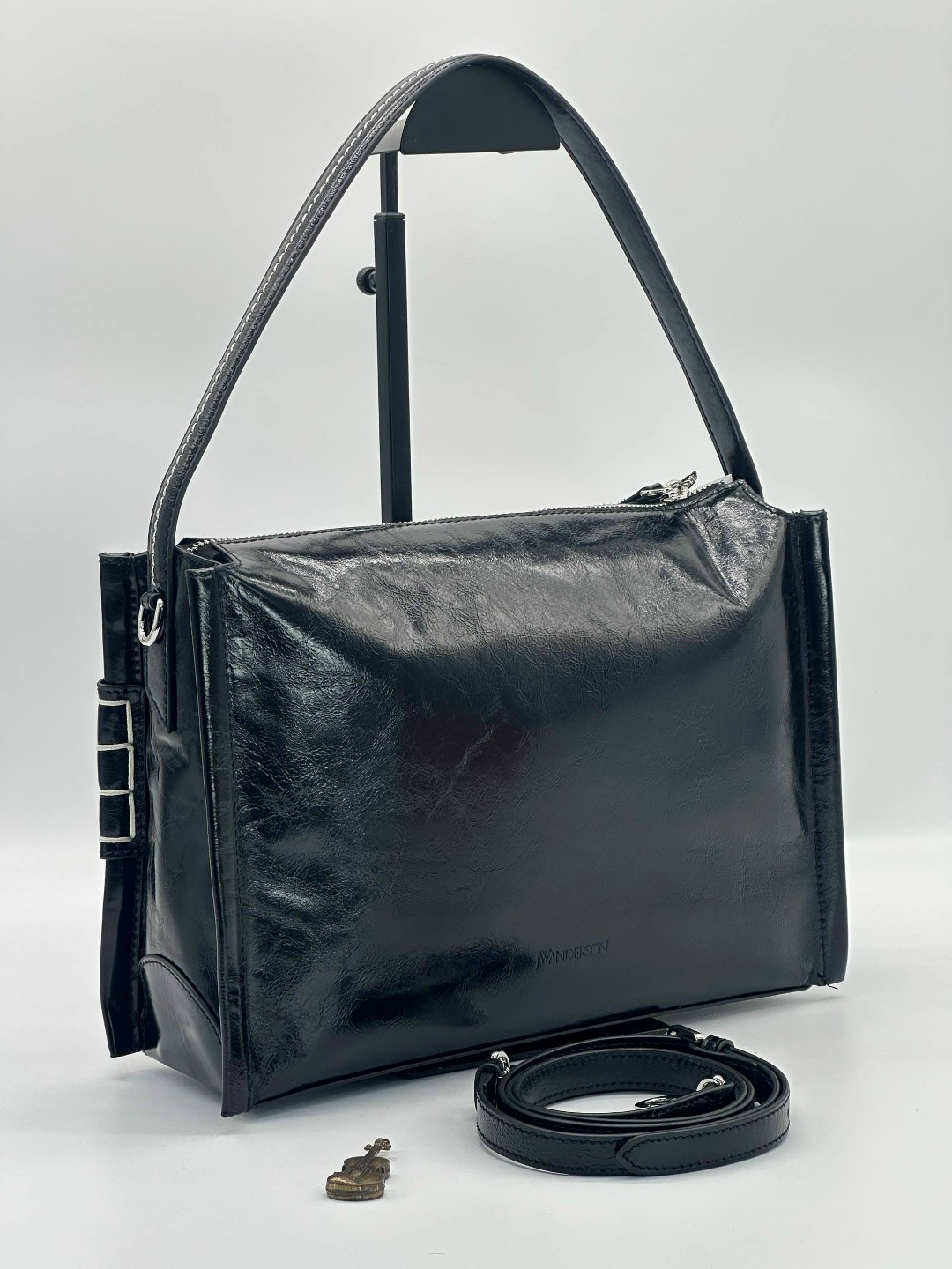 сумка,сумка женская,женская лакированная сумка,сумка классическая,кожаная сумка