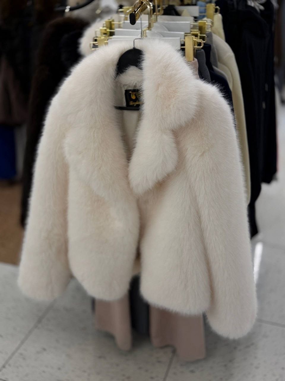 женская шуба из искусственного меха норки,шуба короткая,пальто из искусственного меха,женская шуба,женская куртка из искусственного меха