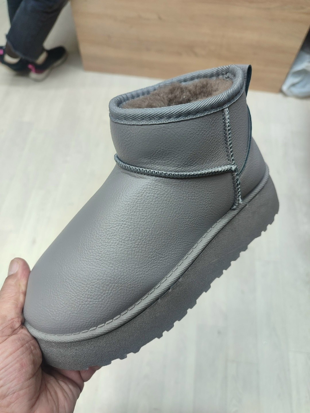 женские угги,,угги женские зимние,угги,угги зимние короткие из замши