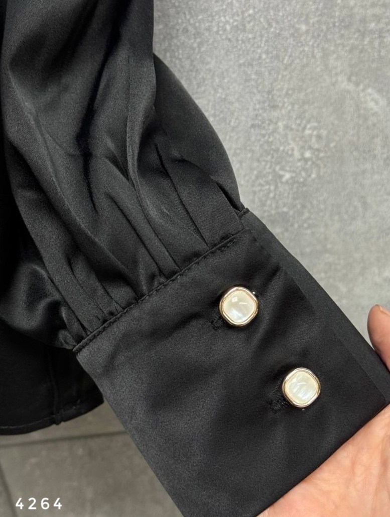 блуза свободного кроя,блузка элегантная,блуза из струящейся ткани,объемные рукава,длинные рукава