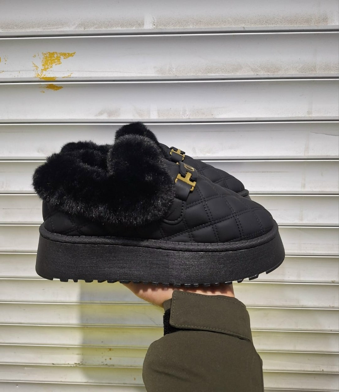 женские угги,,угги зимние короткие черные с мехом,угги зимние короткие на платформе,угги