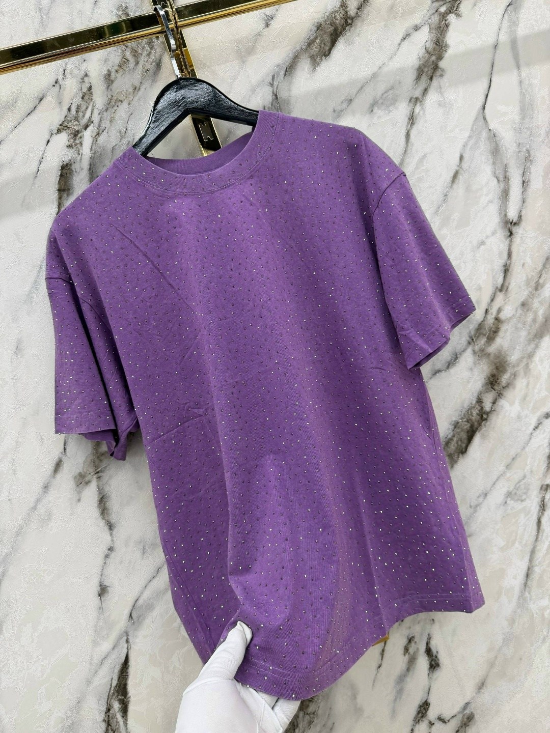 футболка женская,футболка оверсайз со стразам,футболка фиолетовая,футболка со стразами женская,женская футболка оверсайз