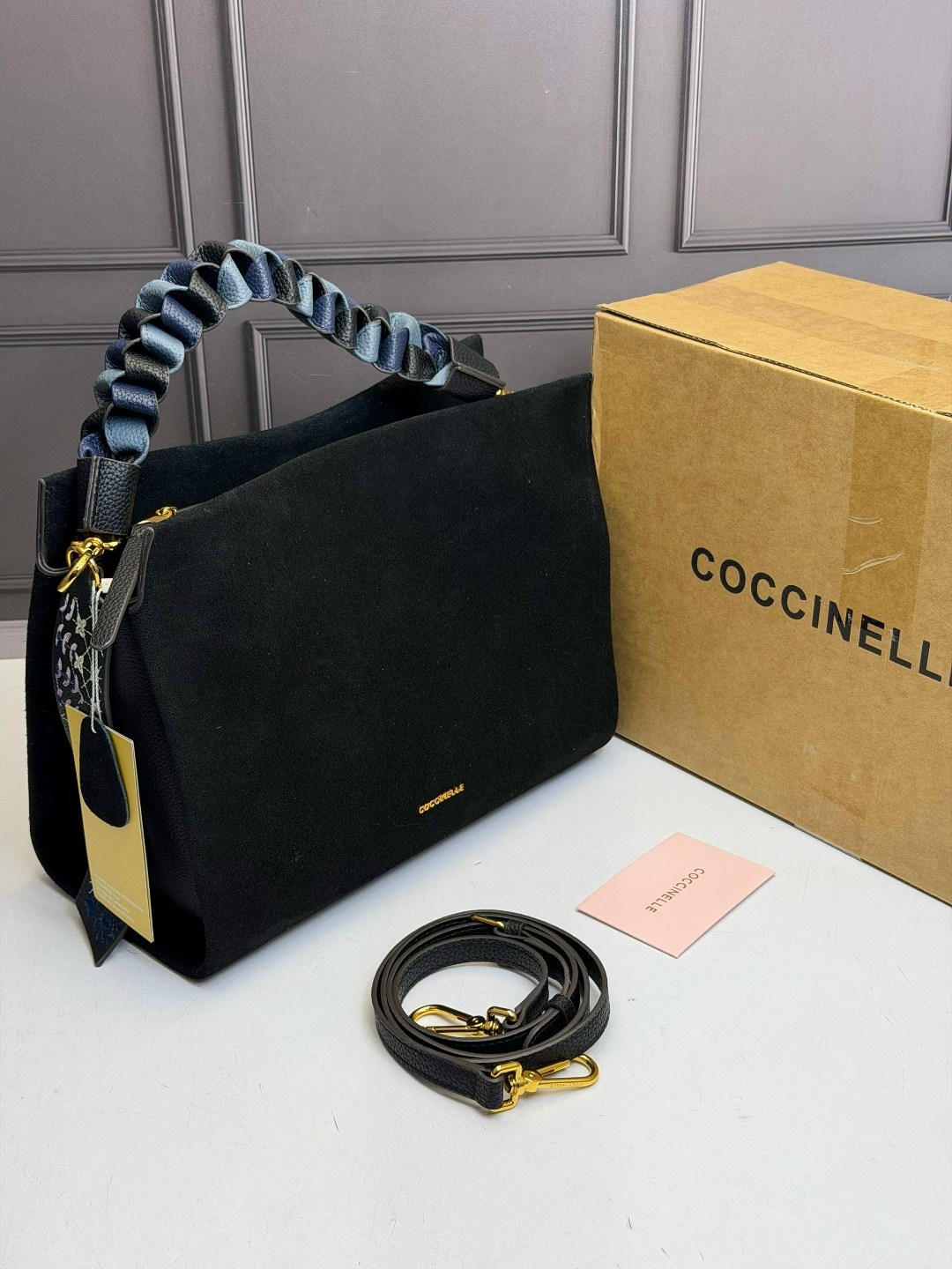 сумка coccinelle,сумка coccinelle замша,сумка женская coccinelle натуральная замша,сумка coccinelli натуральная замша 25 × 16 × 6 см,замшевая сумка