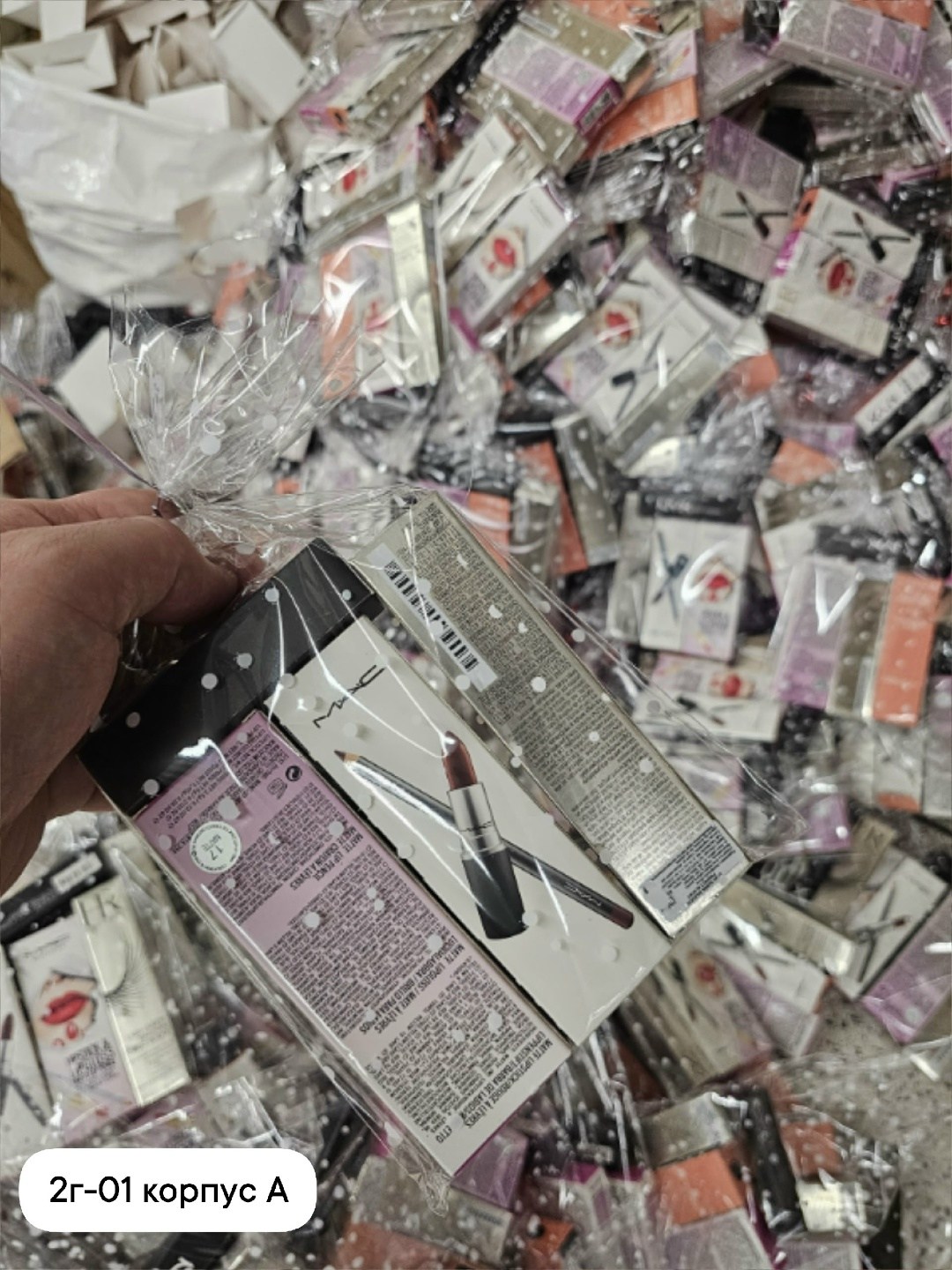 косметика,косметика макияж,декоративная косметика,косметика красивая,набор косметики