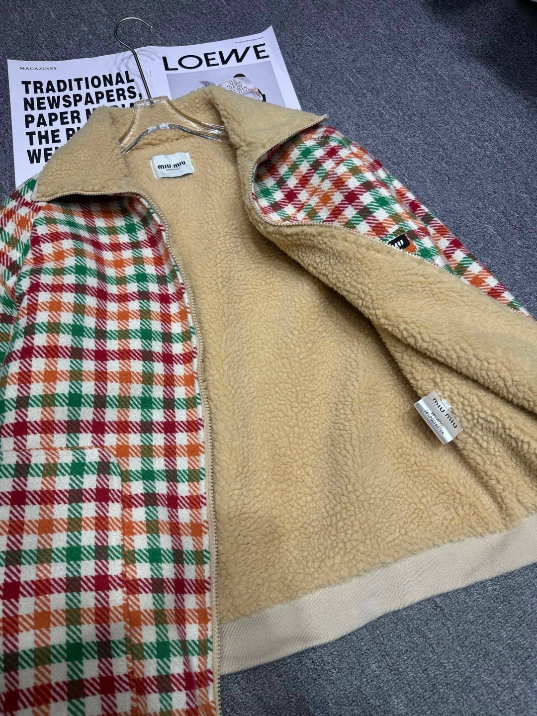 miu miu,supreme burberry jacket,burberry supreme 2025,куртка в клетку,supreme burberry
