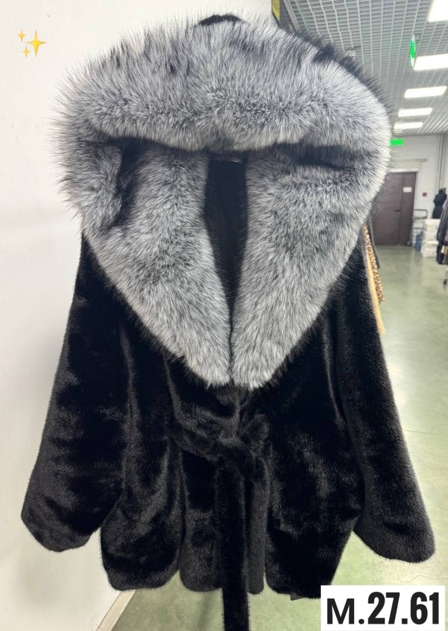 шуба норковая с капюшоном из чернобурки,шуба норковая 54-56 с капюшоном из чернобурки с капюшоном,шуба норковая с капюшоном из чернобурки снежная королева,норковая шуба с капюшоном,норковая шуба с чер