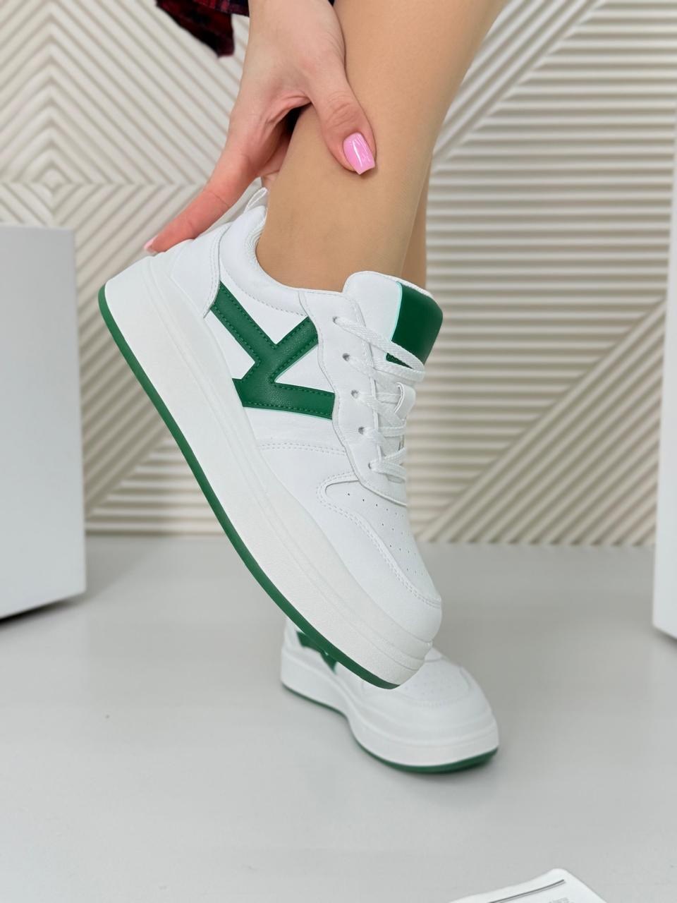 кроссовки женскиe,,кроссовки для женщин,кроссовки для девушек,спортивная