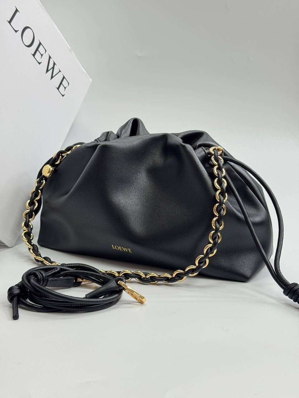 сумки,сумочка с цепочкой,женская сумка,loewe сумка на плечо,модная сумка