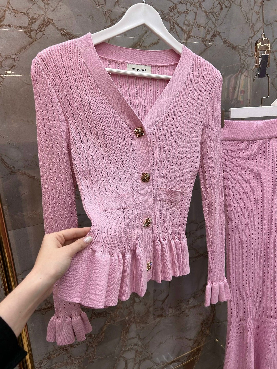 вязаные костюмы,вязаный костюм с юбкой,трикотажный костюм женский,костюм женский с юбкой,костюм трикотажный с юбкой