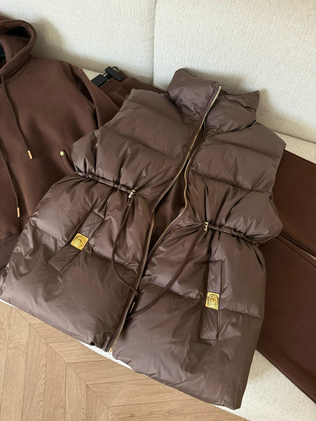 женский костюм тройка,костюм тройка miu miu,женский костюм,костюм miu miu