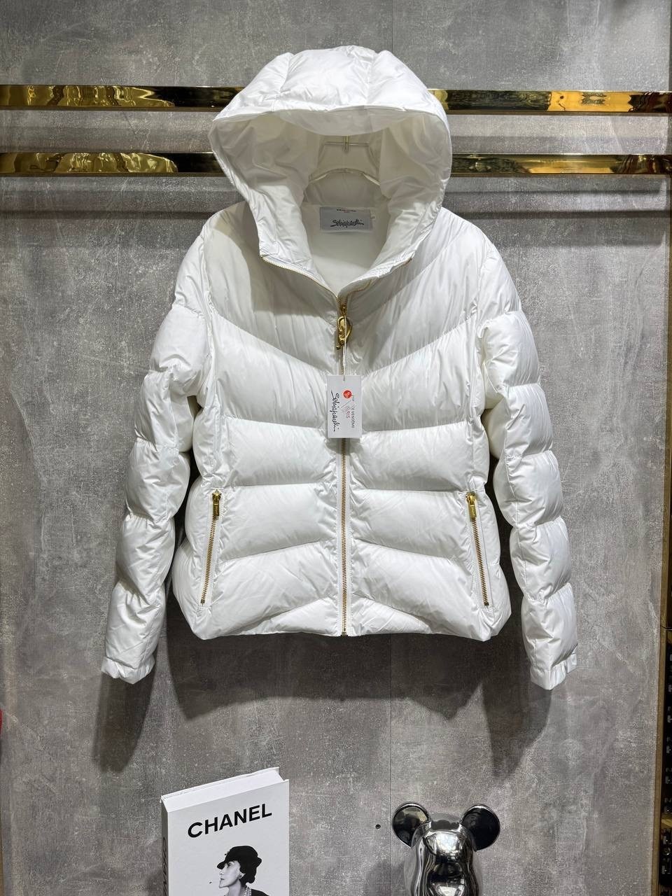 пуховик moncler,женский пуховик moncler,пуховик moncler зимний,белый пуховик,куртка moncler