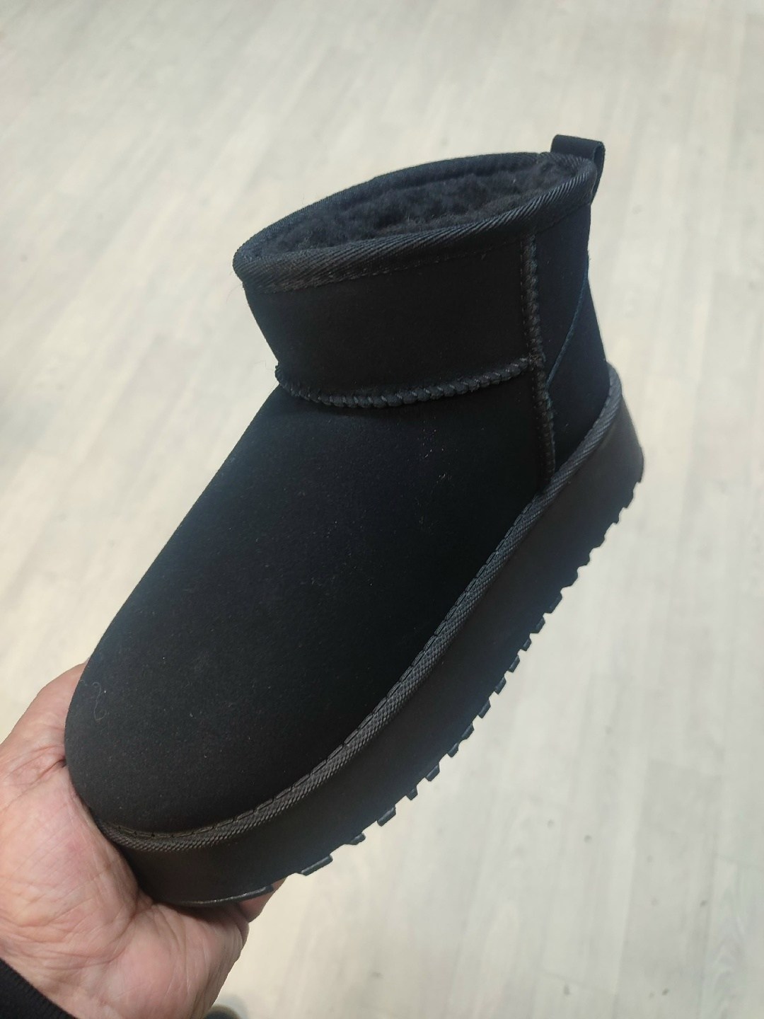 женские угги,,угги женские зимние,угги,угги зимние короткие из замши