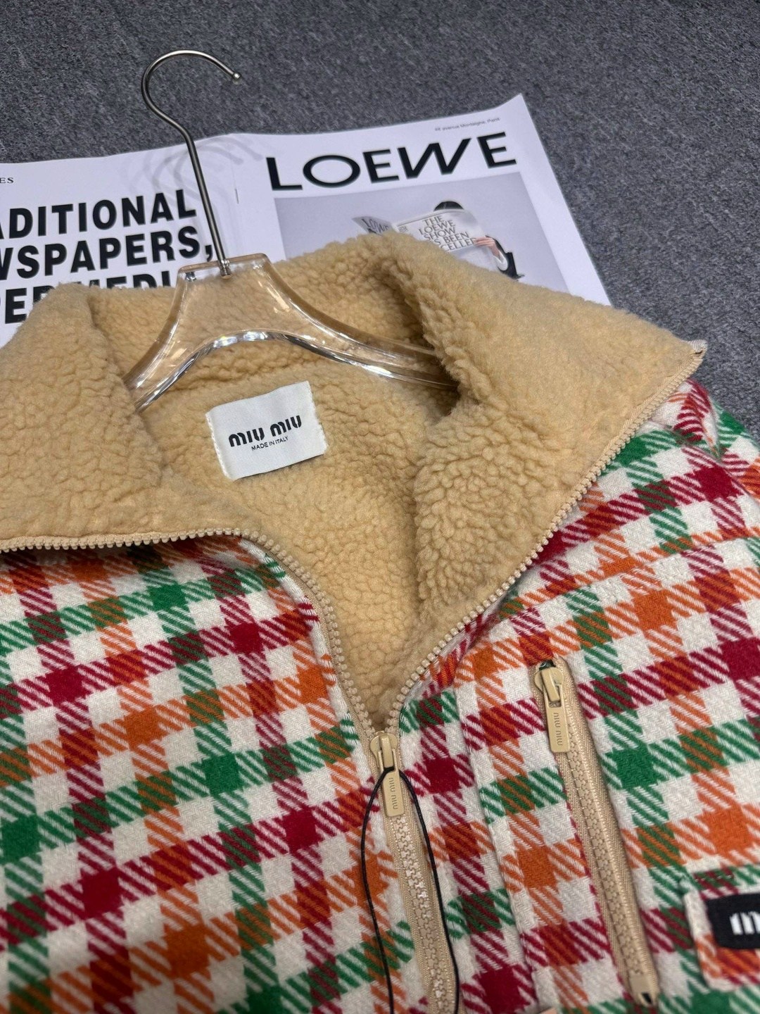 miu miu,supreme burberry jacket,burberry supreme 2025,куртка в клетку,supreme burberry