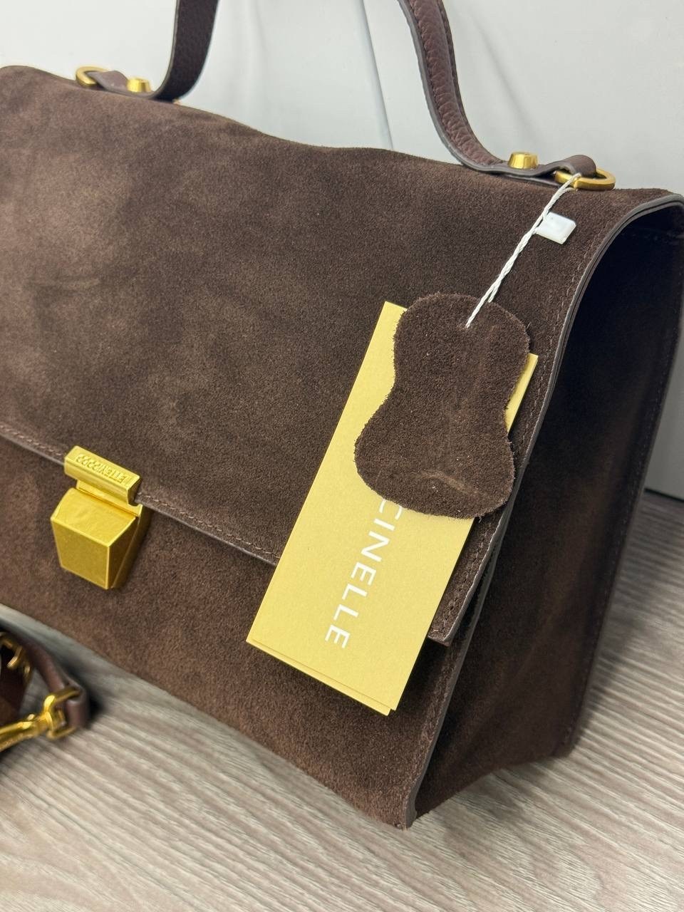 замшевая сумка coccinelle,замшевая сумка,женская сумка из натуральной кожи и замши,сумка,сумка coccinelle