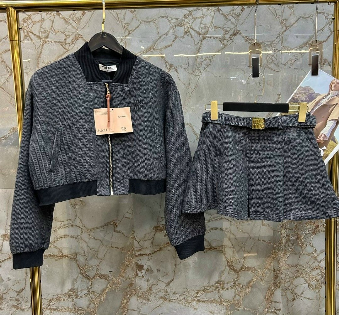 костюм с юбкой,костюм miu miu,костюм женский,куртка бомбер