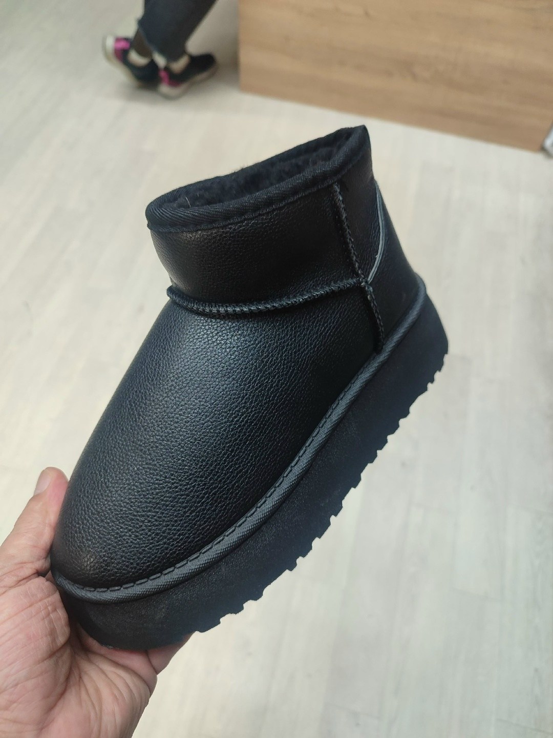 женские угги,,угги женские зимние,угги,угги зимние короткие из замши