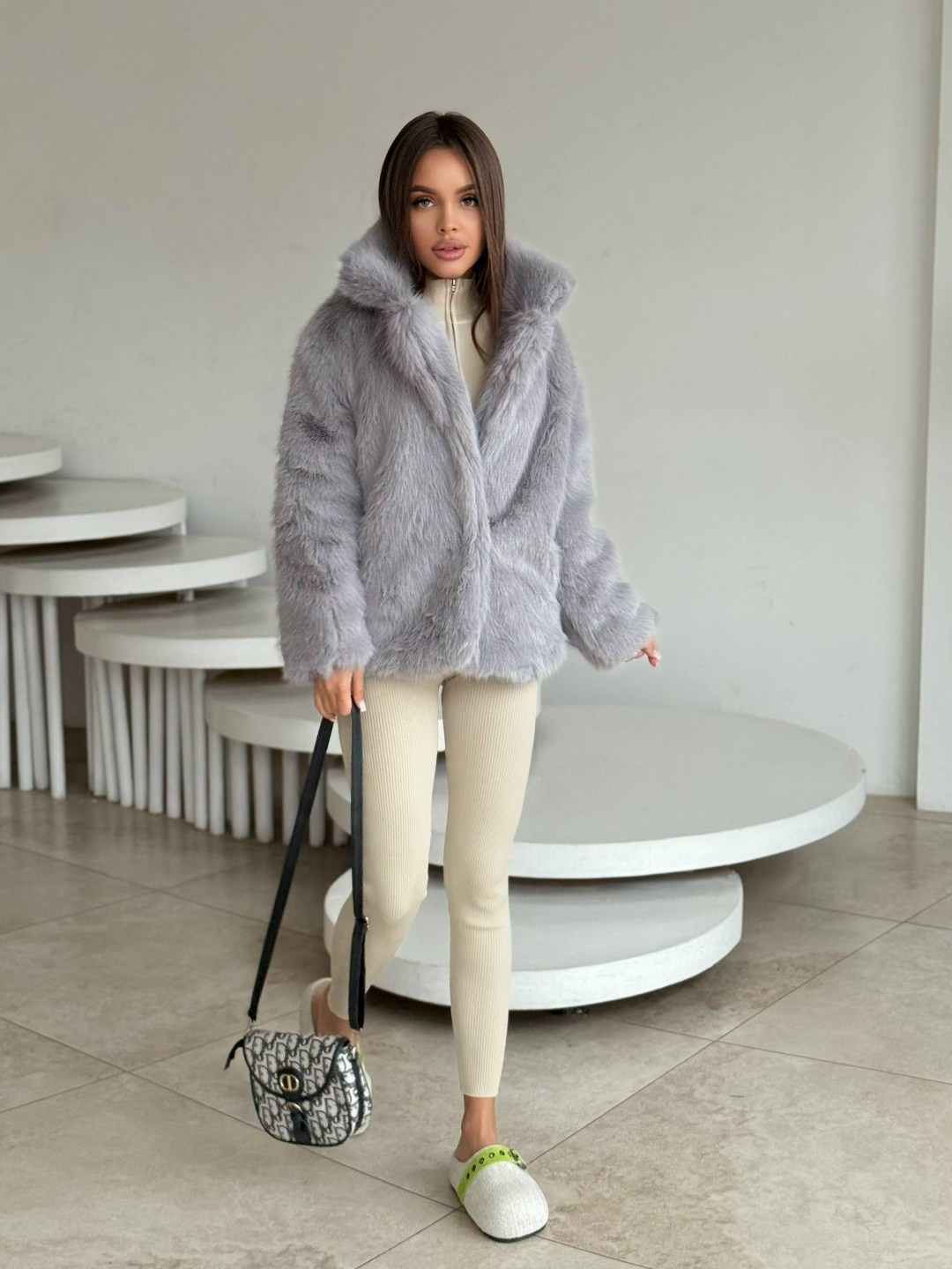 шуба искусственная,шуба,женская шуба,шуба из искусственного меха,шуба натуральная