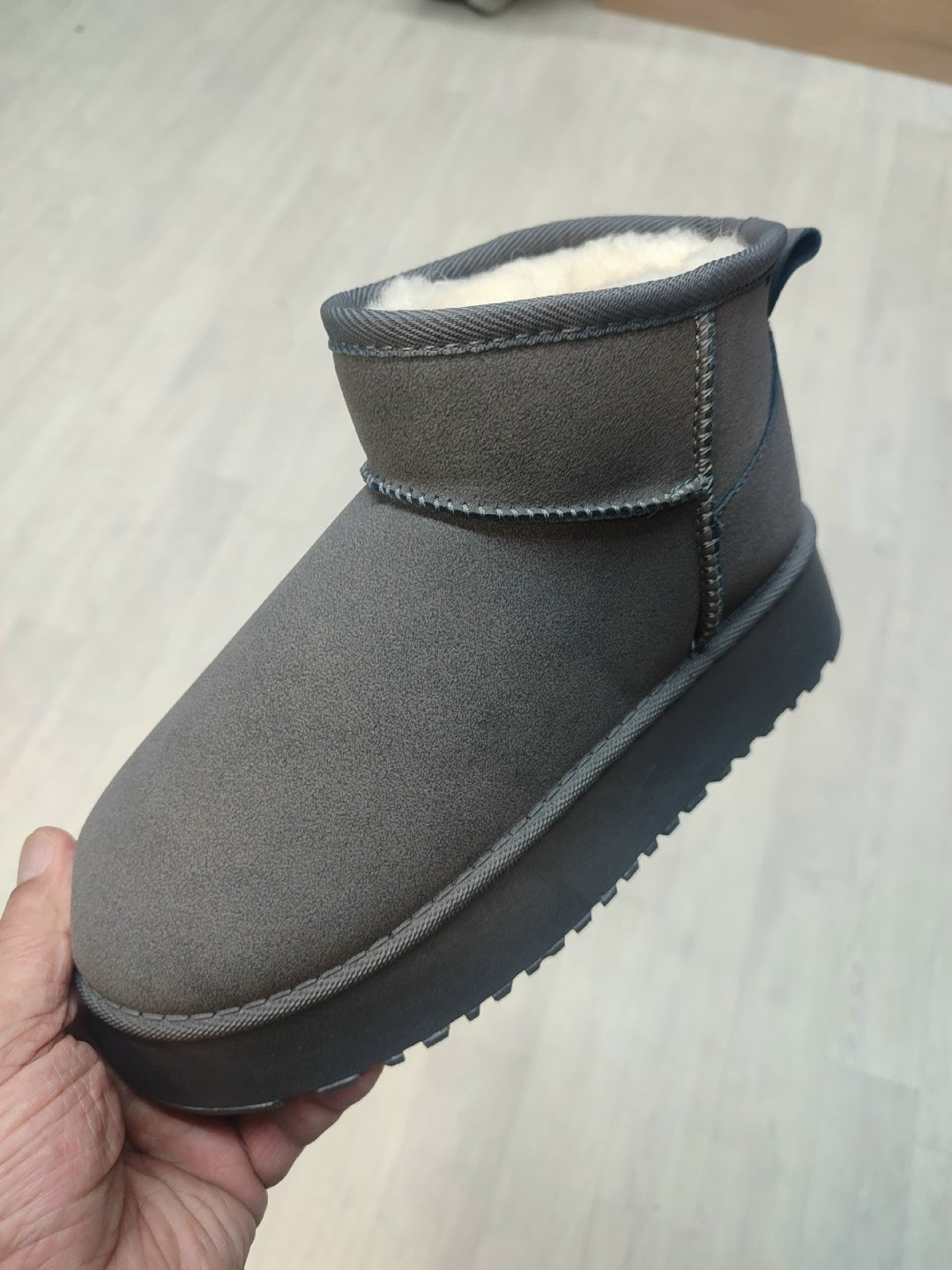 женские угги,,угги женские зимние,угги,угги зимние короткие из замши