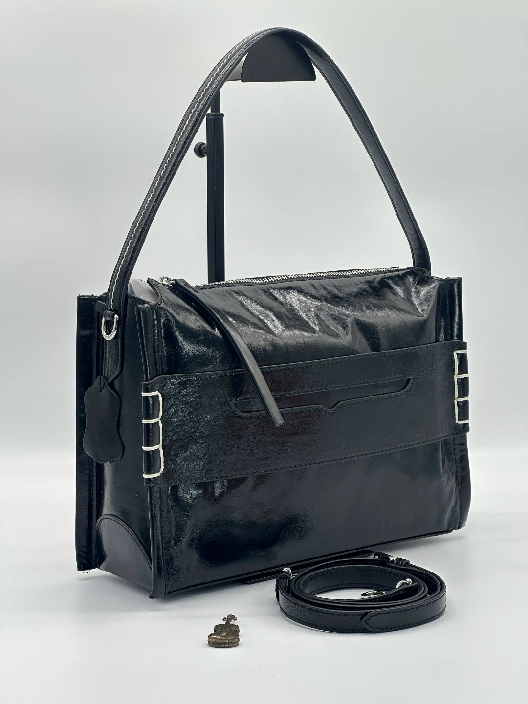 сумка,сумка женская,женская лакированная сумка,сумка классическая,кожаная сумка