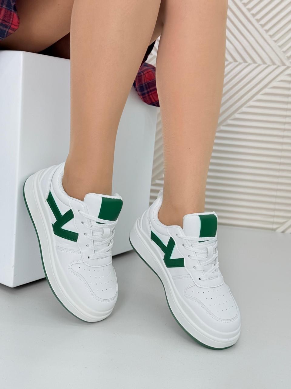 кроссовки женскиe,,кроссовки для женщин,кроссовки для девушек,спортивная