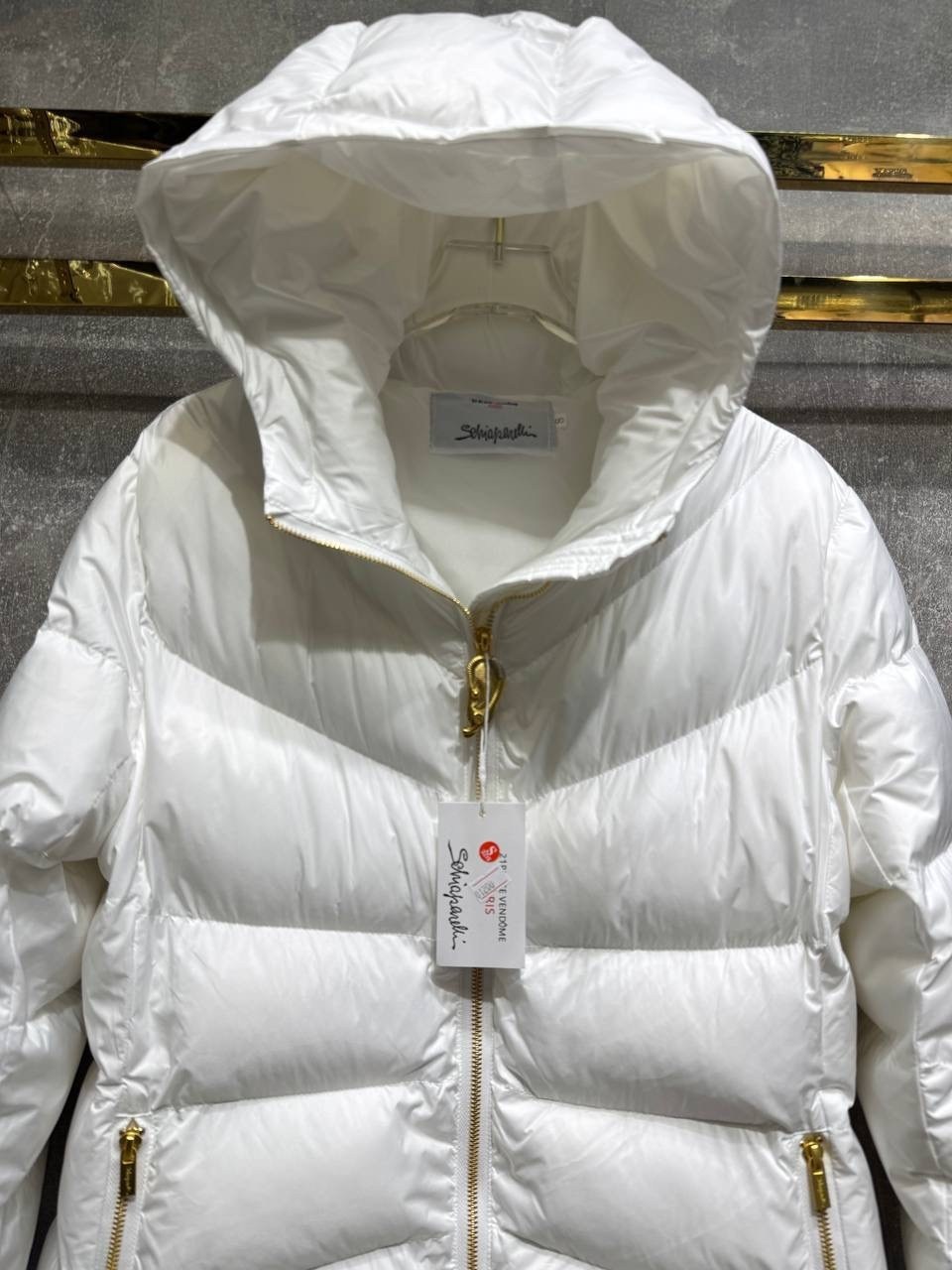 пуховик moncler,женский пуховик moncler,пуховик moncler зимний,белый пуховик,куртка moncler