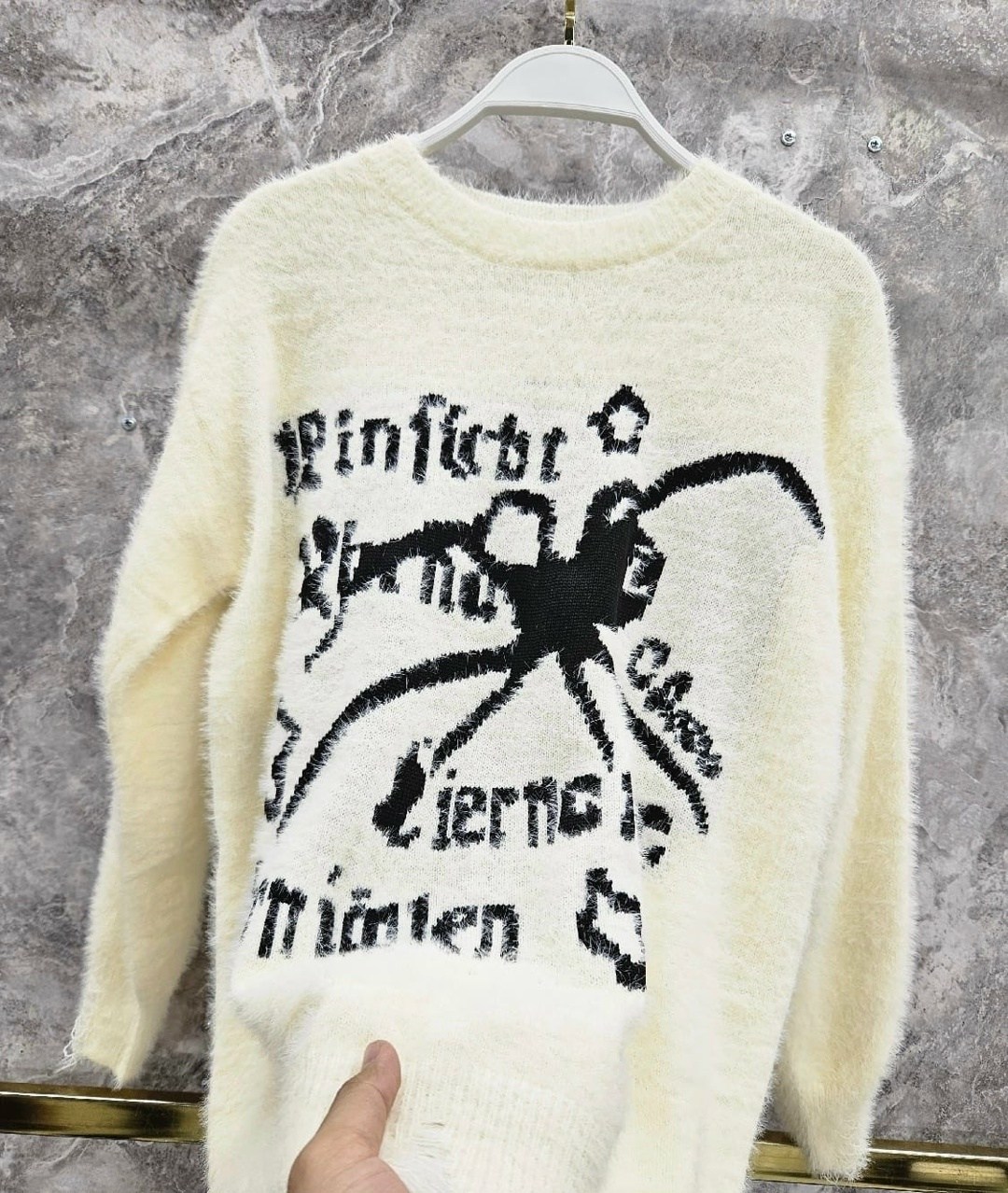 свитер с принтом,свитер,женский свитер,вязаные свитера женские,вязаные свитера