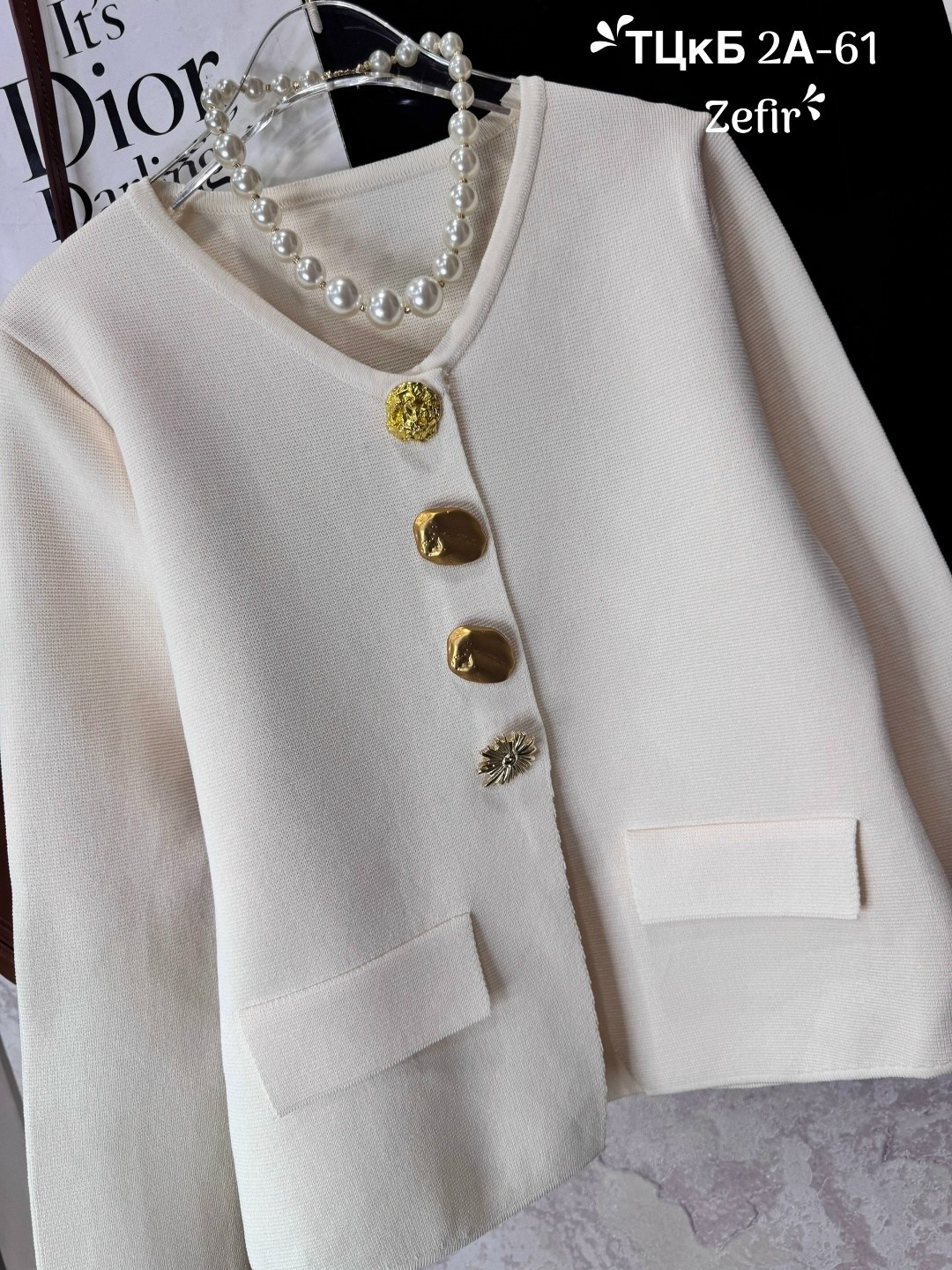 жакет,белый кардиган,кардиган,пуговицы на одежде,шанель жакет