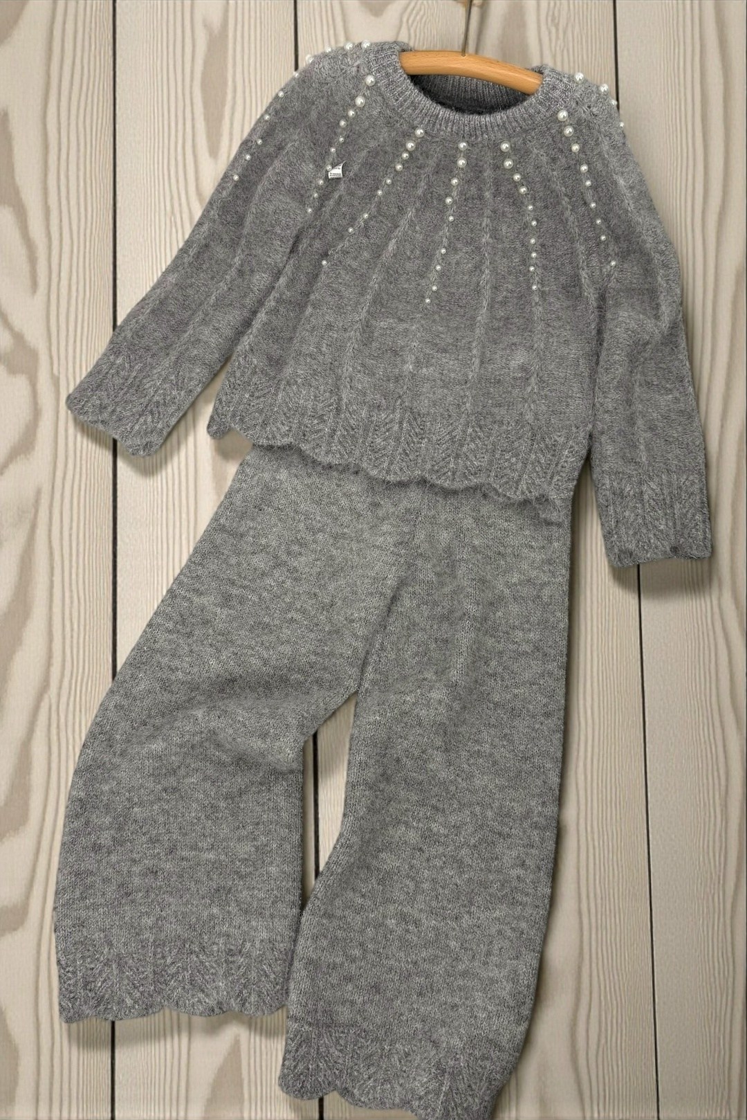 вязаные комплекты одежды для девочек,вязаные костюмы,одежда комплект,свитер для девочки,вязаные брюки