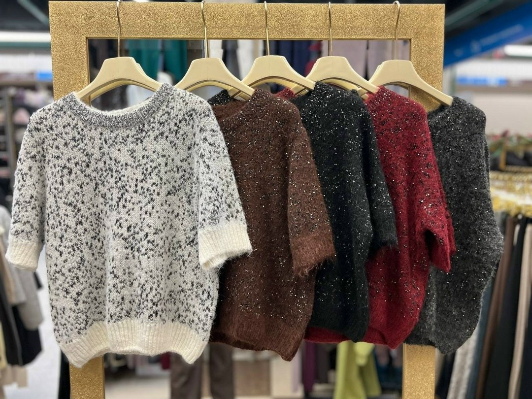 свитер "просто космос" женский, вязаный, с пайетками lustrosa,джемпер с пайетками,кофта с пайетками,свитер с пайетками,женский трикотажный свитер с коротким рукавом и блестками