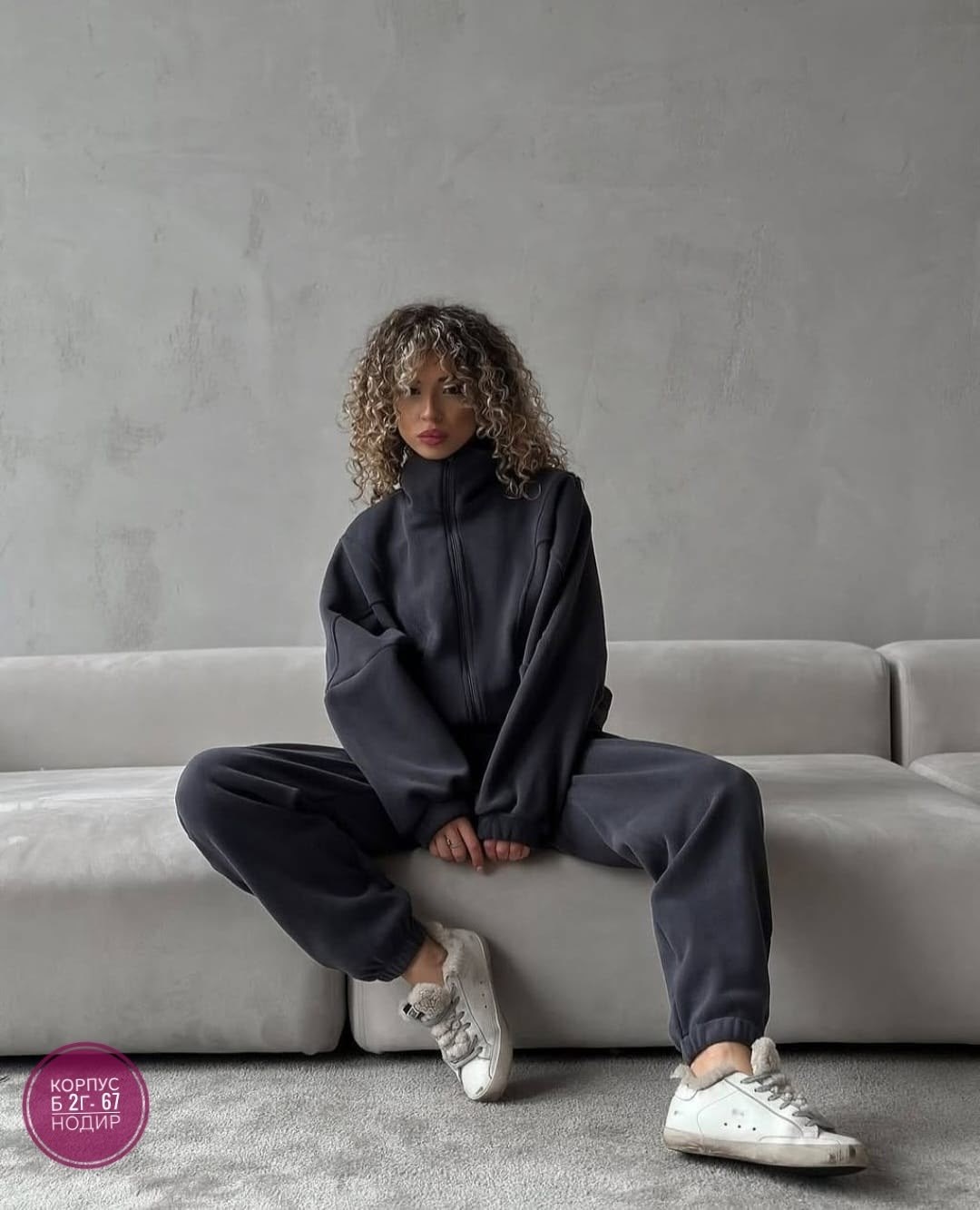 костюм флисовый,флисовый женский костюм,костюм спортивный теплый на молнии флисовый oleva brand,костюм из флиса,стильные и комфортные теплые костюмы из флиса