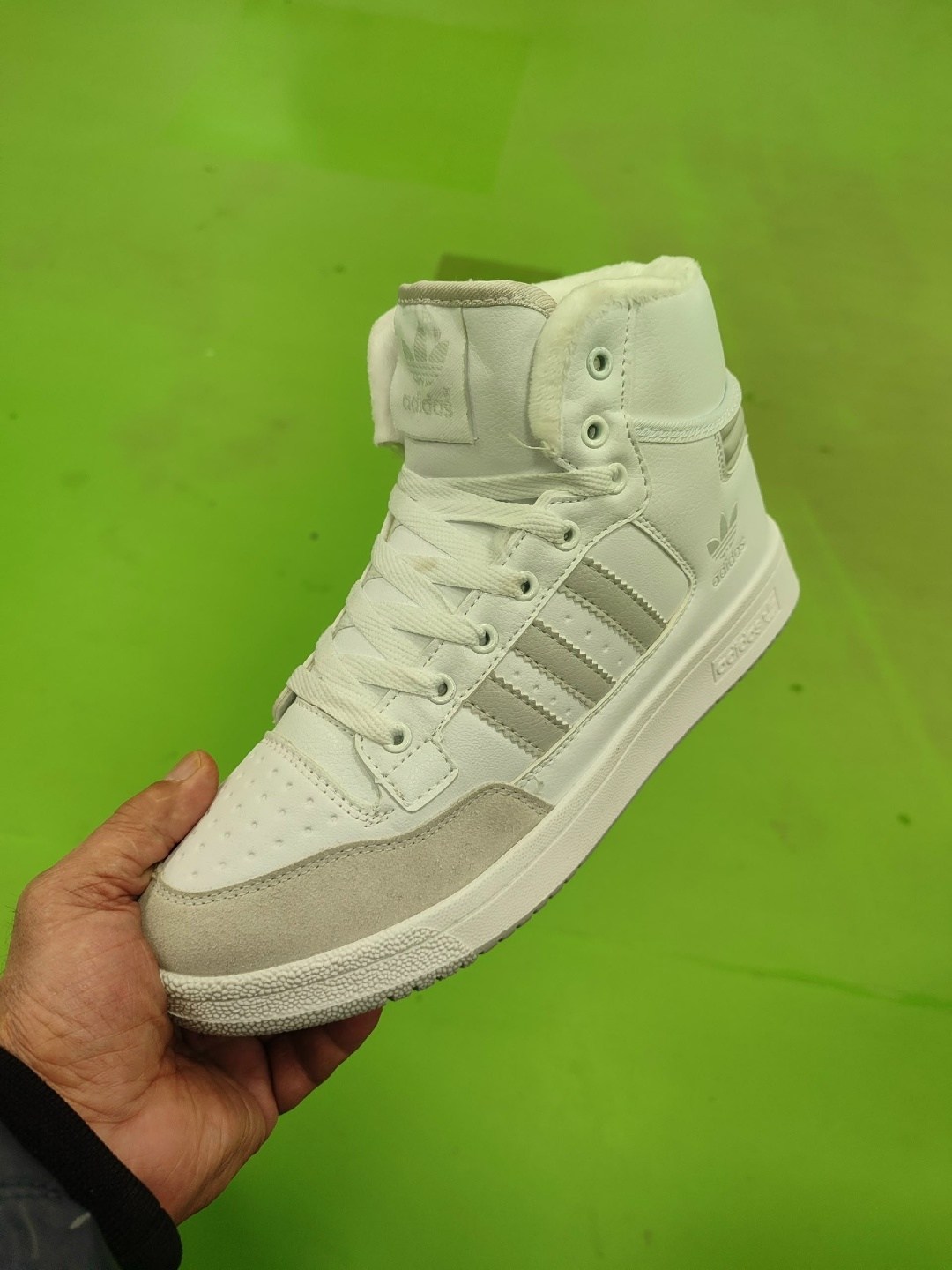 кроссовки adidas,кроссовки adidas original,зимние кроссовки adidas hoops 2.0 mid белые,кроссовки зимние adidas,adidas original